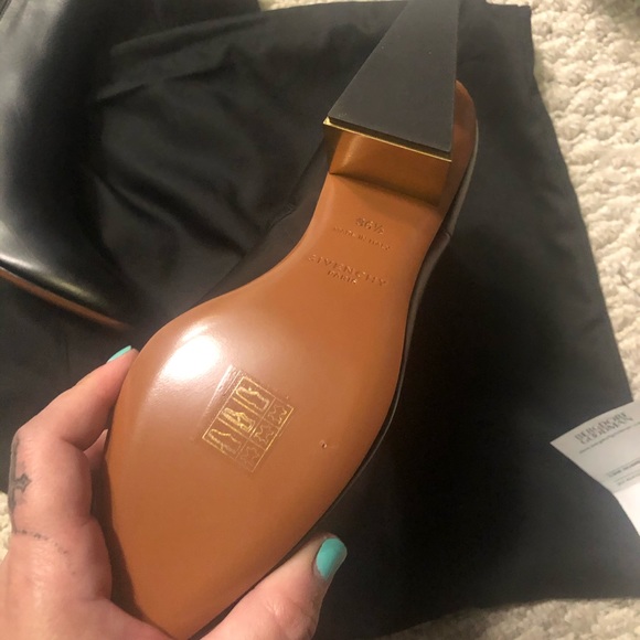 ❤️SOLD💜[givenchy] BNWT “g” block heel booties - Picture 5 of 8